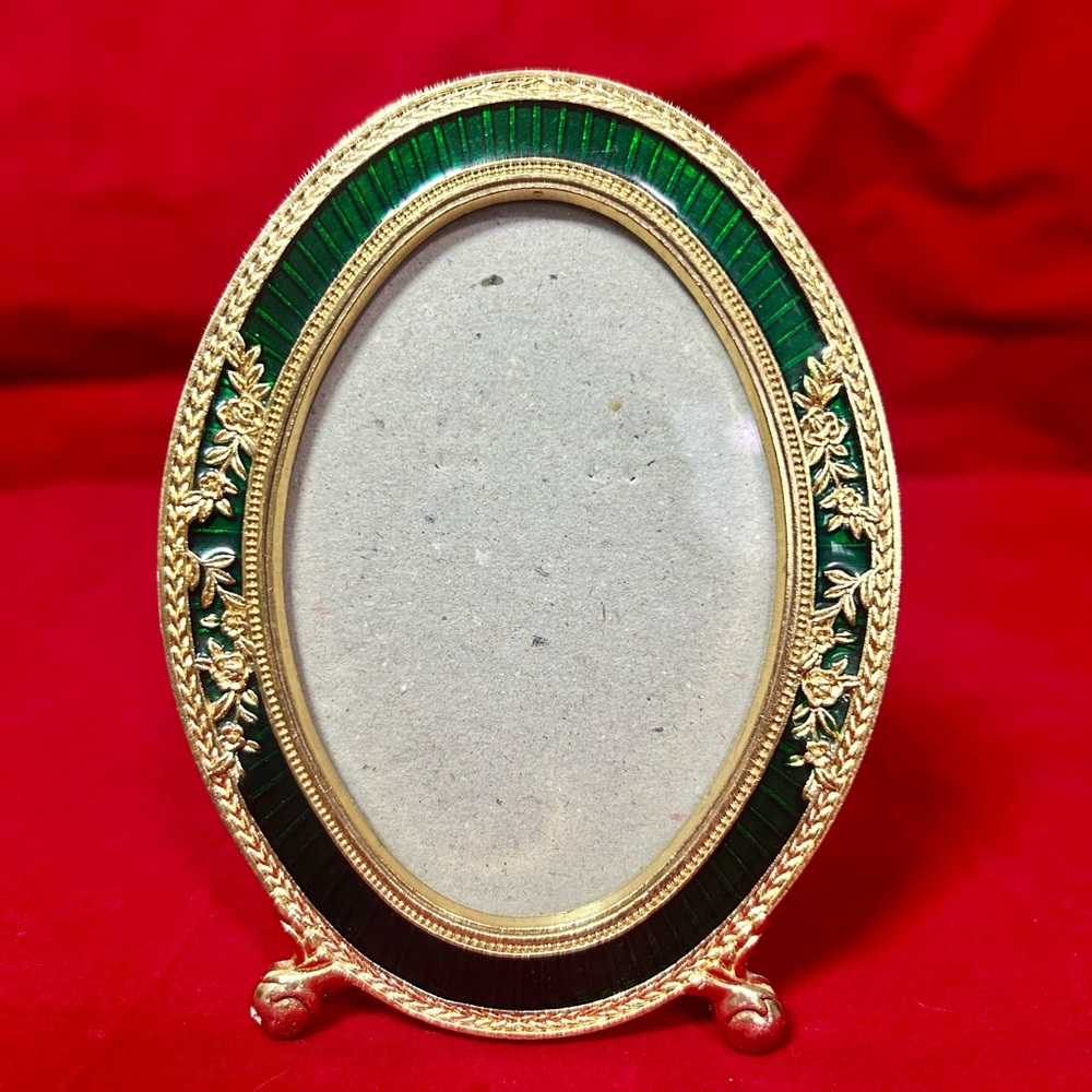 Oval Enamel Green & Gold Metal Ball Claw Footed Picture Frame 3” X 4.5”